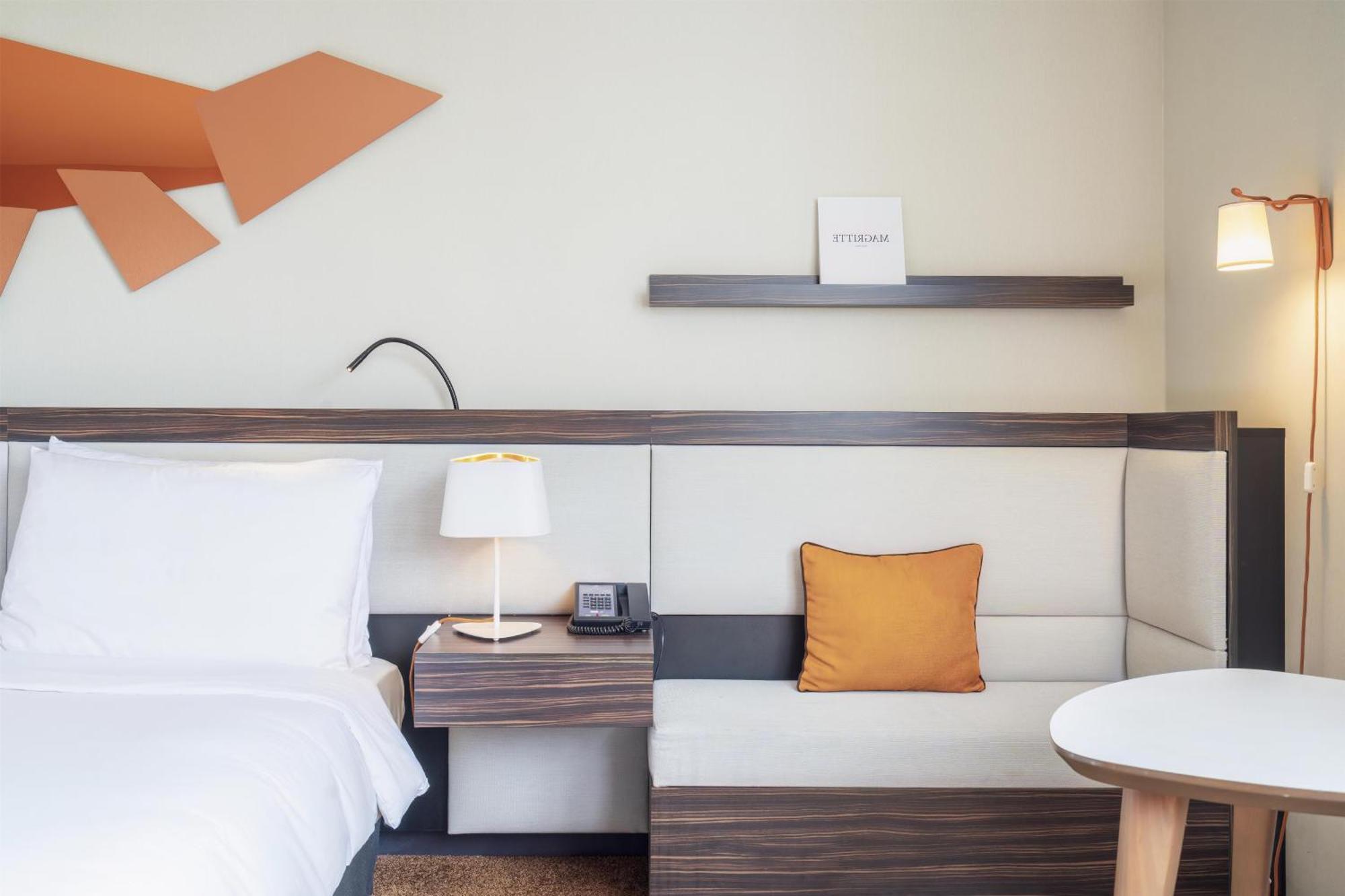 Chambre Lit Queen-Size - Vue sur Ville